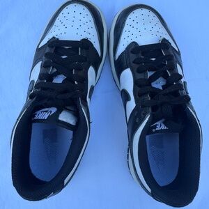 Kids Nike Dunk Pandas Size 3 1/2